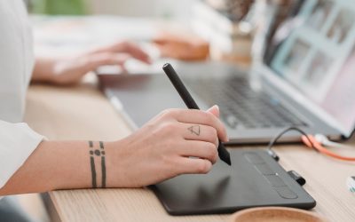 Call for an illustrator/graphic designer